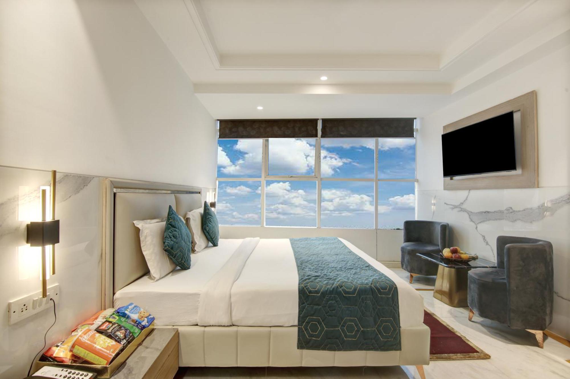 Executive Room,1523086495:JPEG