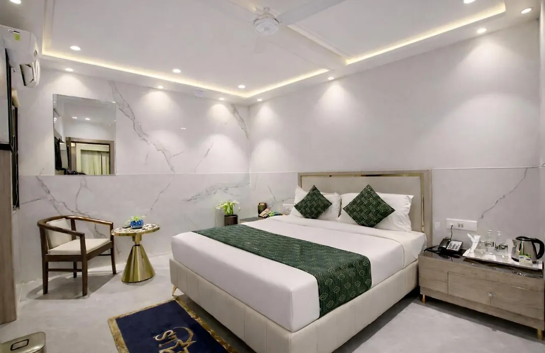 Hotel International Inn - Near Delhi Airport-1